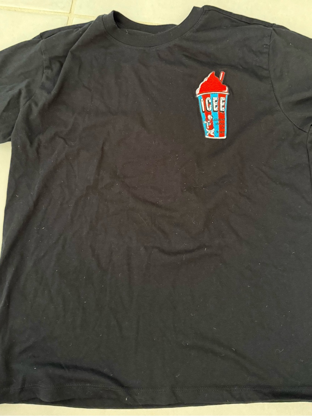 Icee Boys Kids Black Crewneck T-Shirt Size Large NWOT Super Soft!